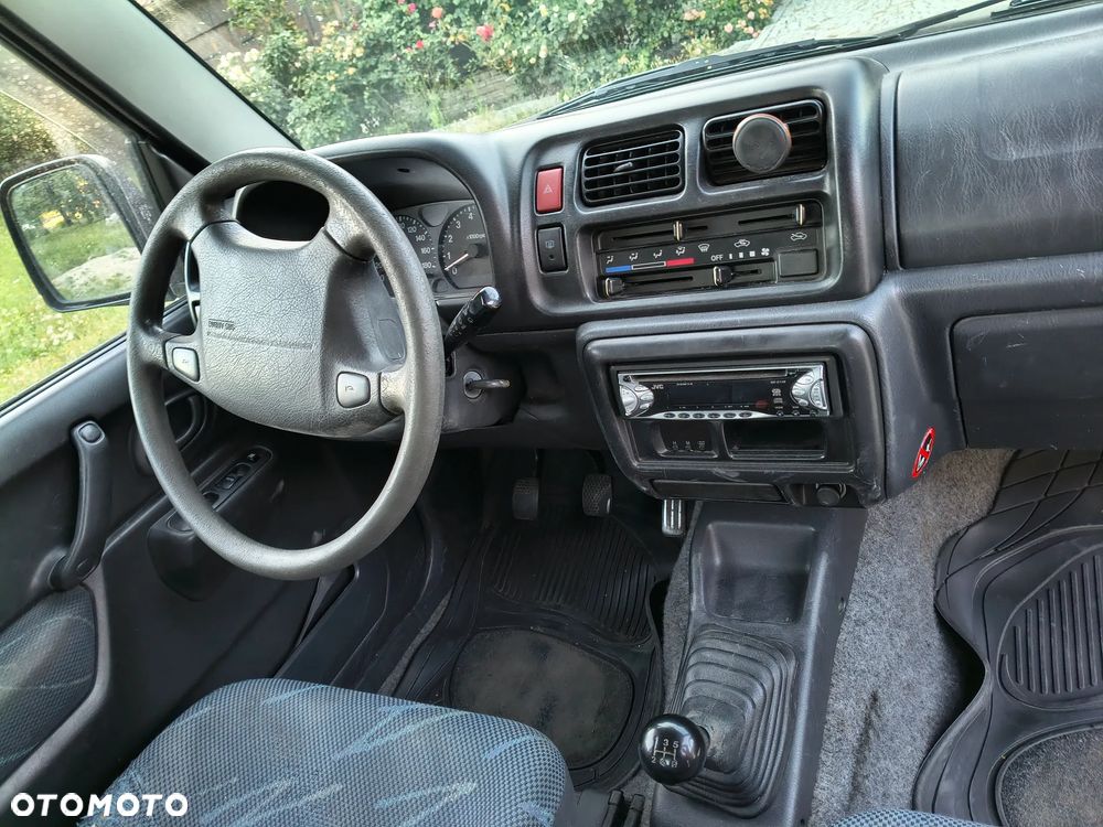 Suzuki Jimny 1.3 JX / Club - 6