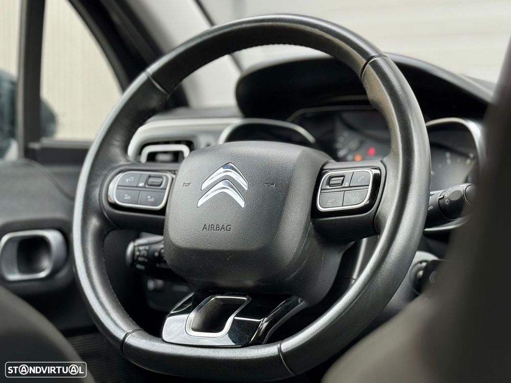 Citroën C3 1.2 PureTech Shine EAT6 - 13