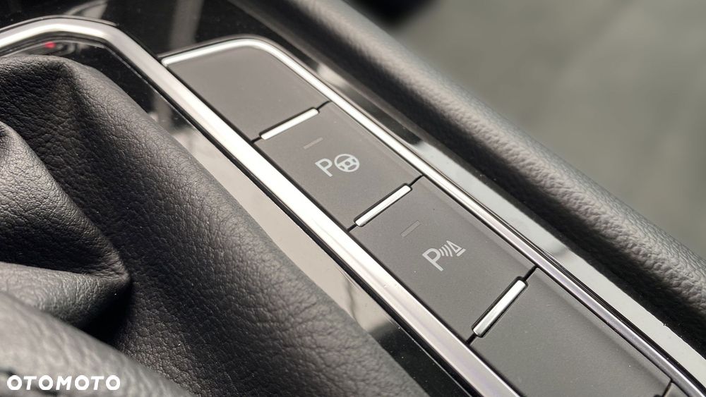 Volkswagen Passat - 24