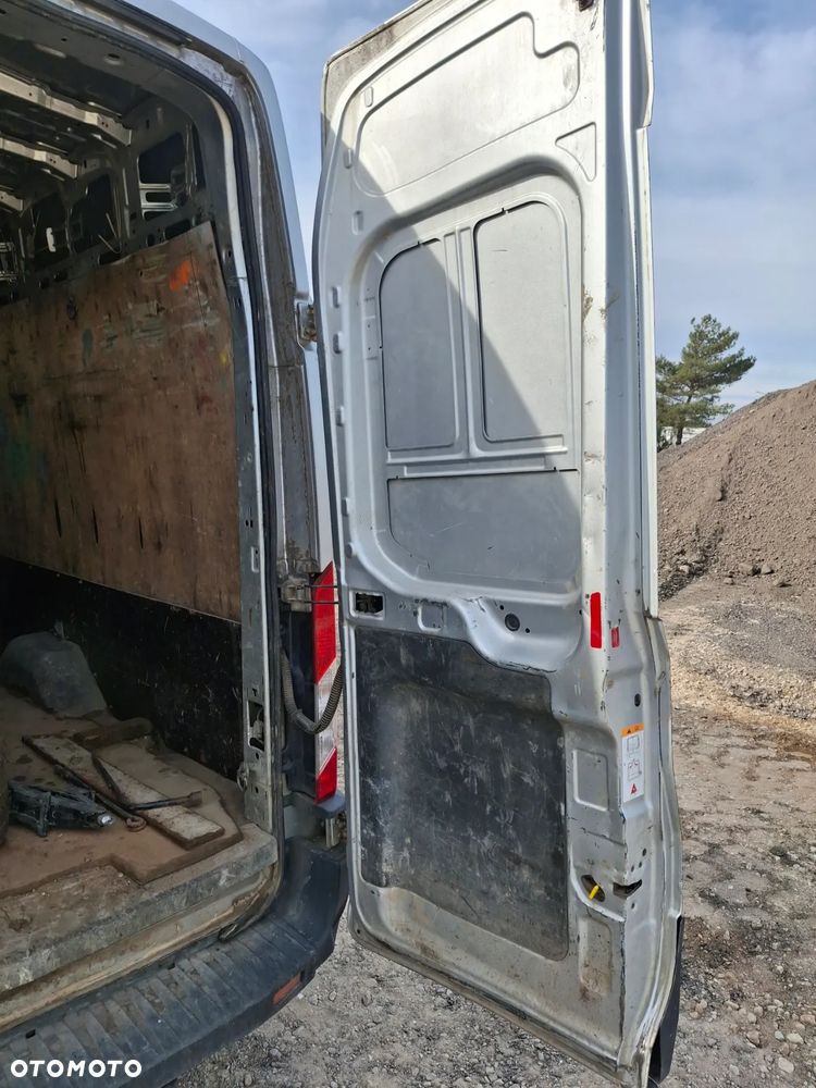 Ford Transit - 13