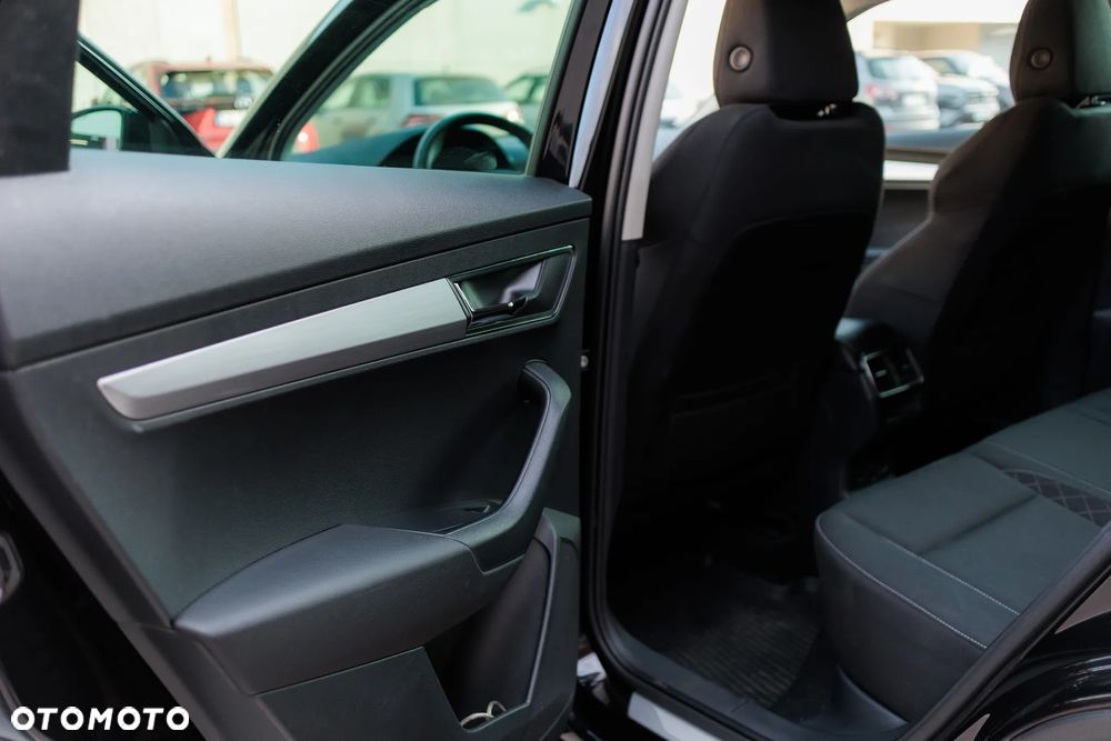 Skoda Karoq 2.0 TDI SCR 4x4 Ambition DSG - 25