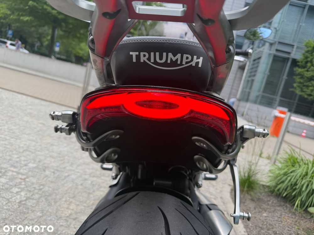 Triumph Rocket - 16