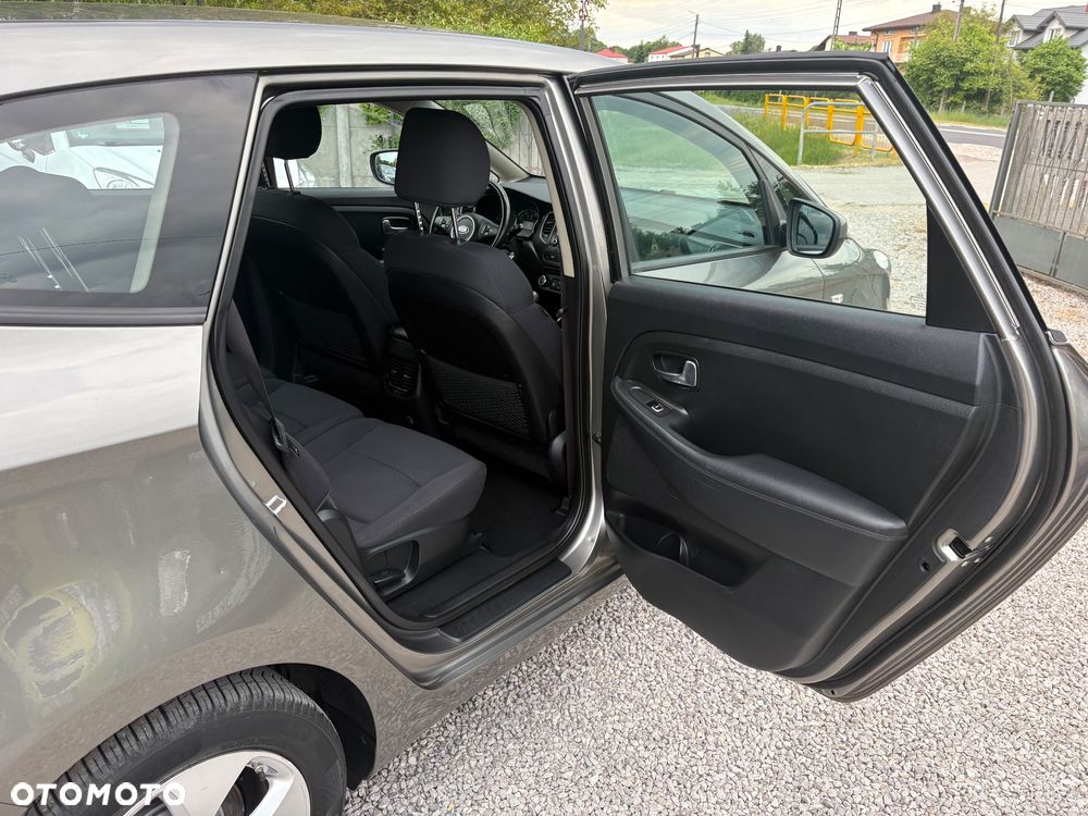 Kia Carens 1.7 CRDi Spirit - 30
