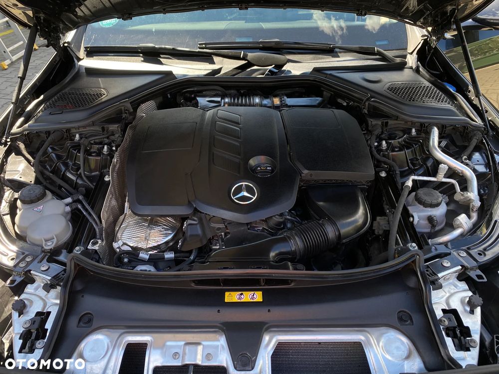 Mercedes-Benz Klasa E 220 d mHEV Avantgarde 9G-Tronic - 29