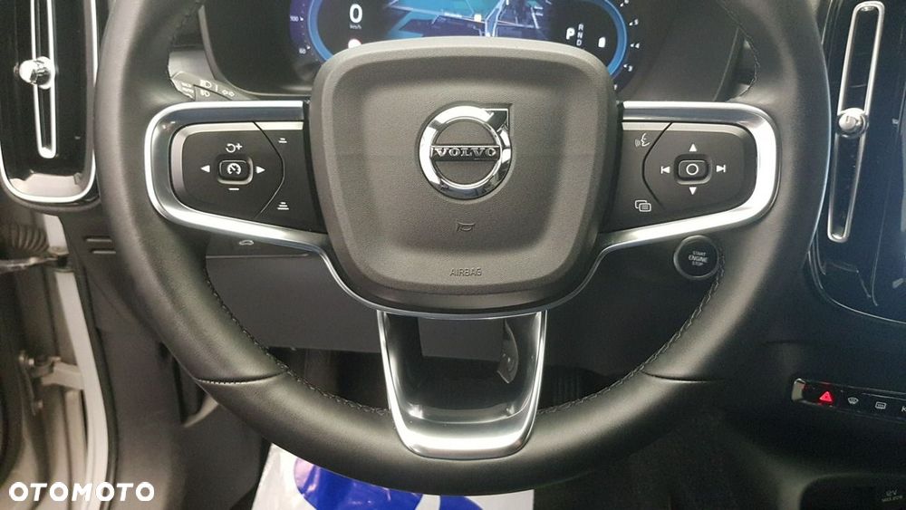 Volvo XC 40 - 22