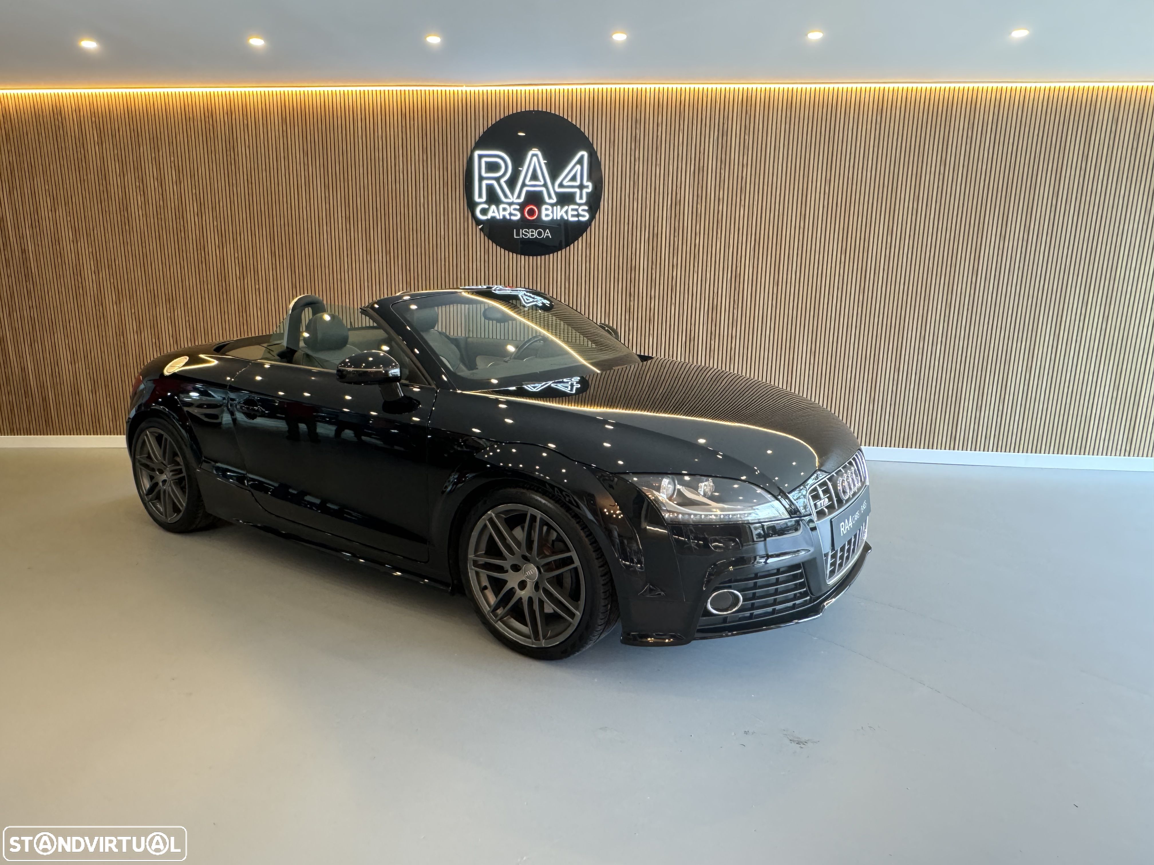 Audi TTS Roadster 2.0 TFSi quattro - 1