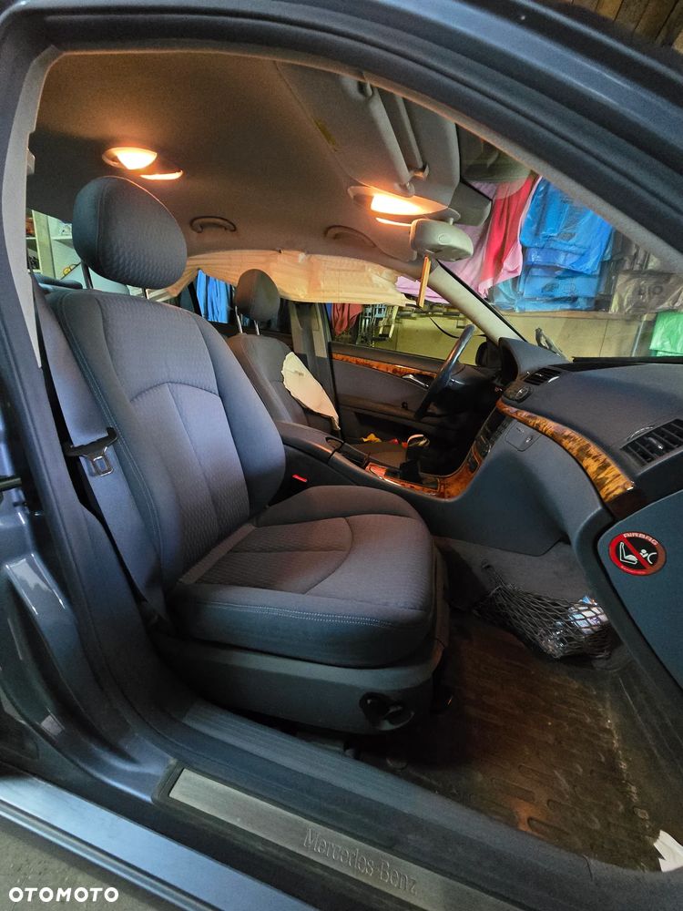 Mercedes-Benz Klasa E 270 CDI Elegance - 5