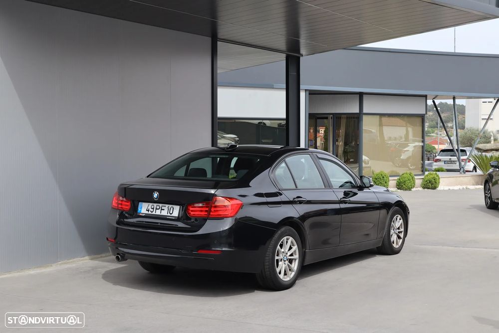 BMW 318 d - 3