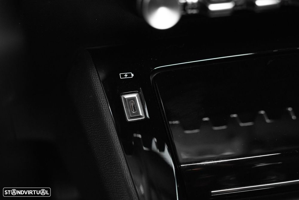 Peugeot 2008 1.5 BlueHDi Allure EAT8 - 30