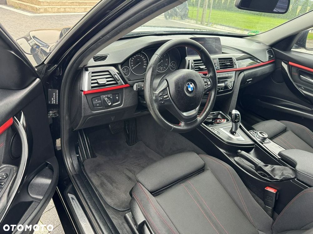 BMW Seria 3 318d Sport Line - 15