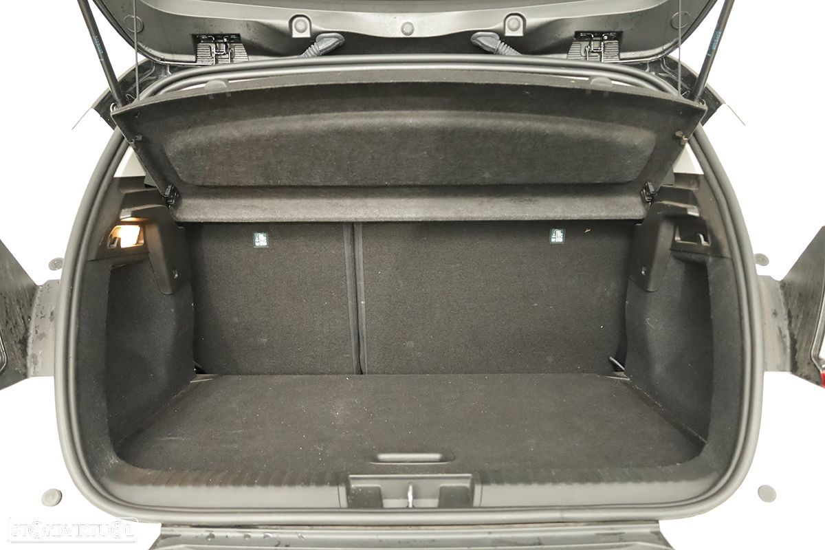 Renault Captur 1.0 TCe Techno Bi-Fuel - 24