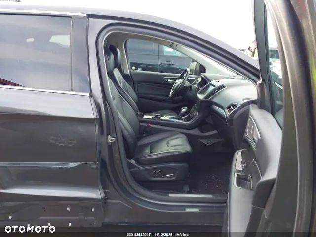 Ford Edge - 5