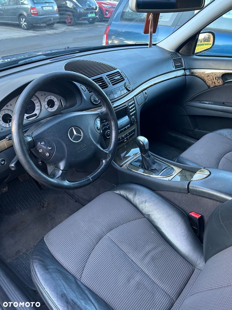 Mercedes-Benz Klasa E 240 Avantgarde - 4