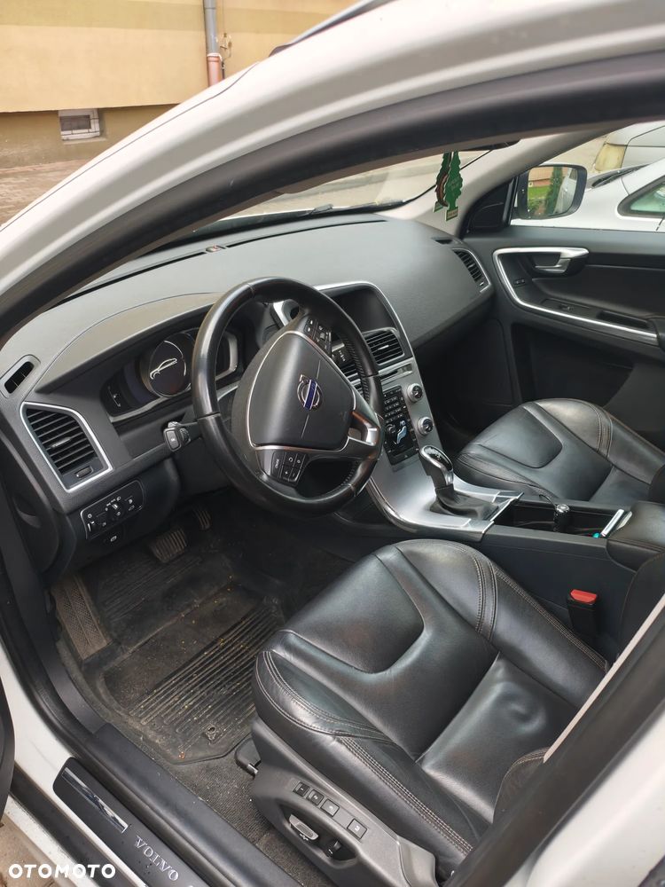 Volvo XC 60 D4 Inscription - 4