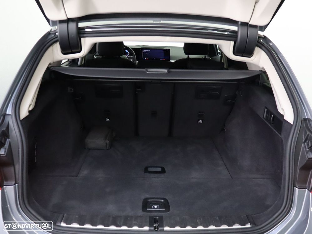 BMW 320 d Auto - 23