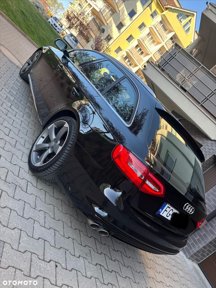 Audi A4 Avant 2.0 TDI DPF clean diesel multitronic S line Sportpaket - 3