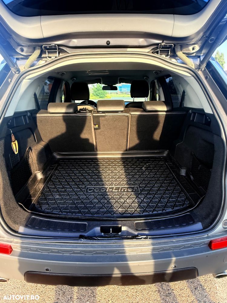 Land Rover Discovery Sport - 12