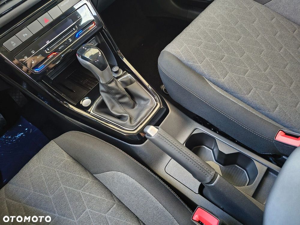 Volkswagen T-Cross 1.0 TSI Life Plus DSG - 23