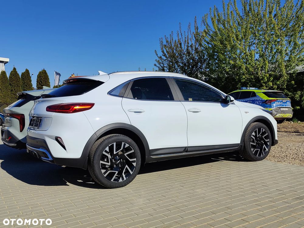 Kia XCeed 1.6 T-GDI M DCT - 3