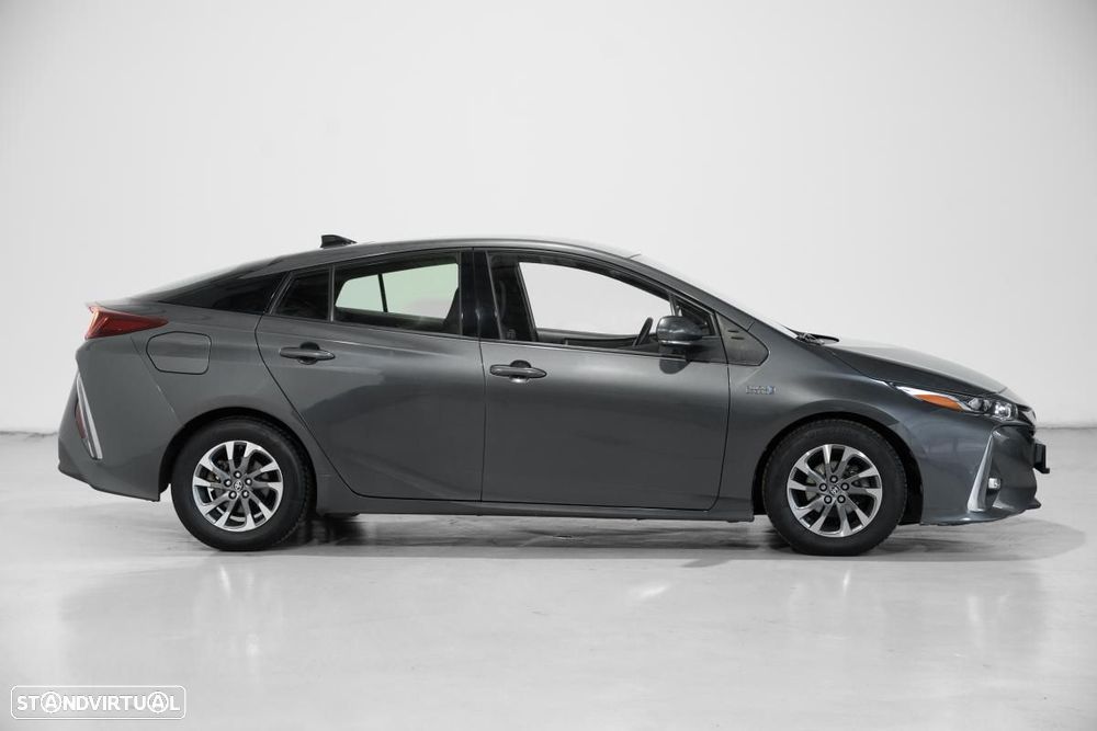 Toyota Prius - 3