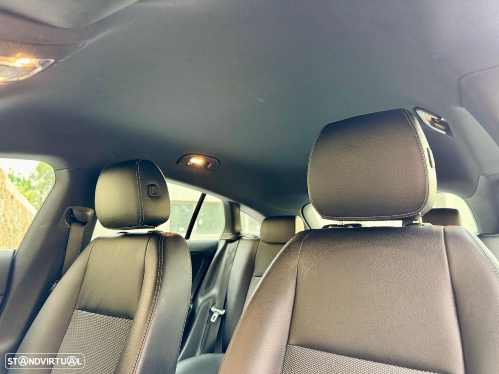 Mercedes-Benz CLA 180 - 11