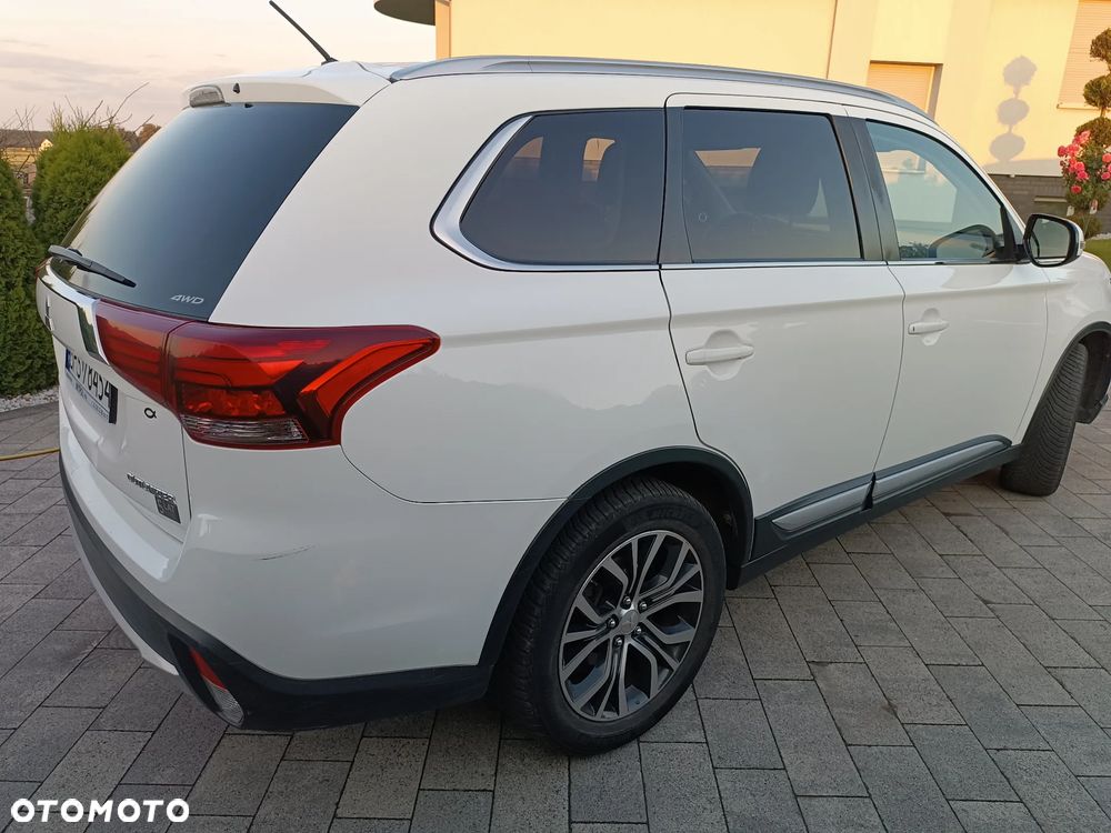 Mitsubishi Outlander 2.0 Intense + 4WD CVT - 6
