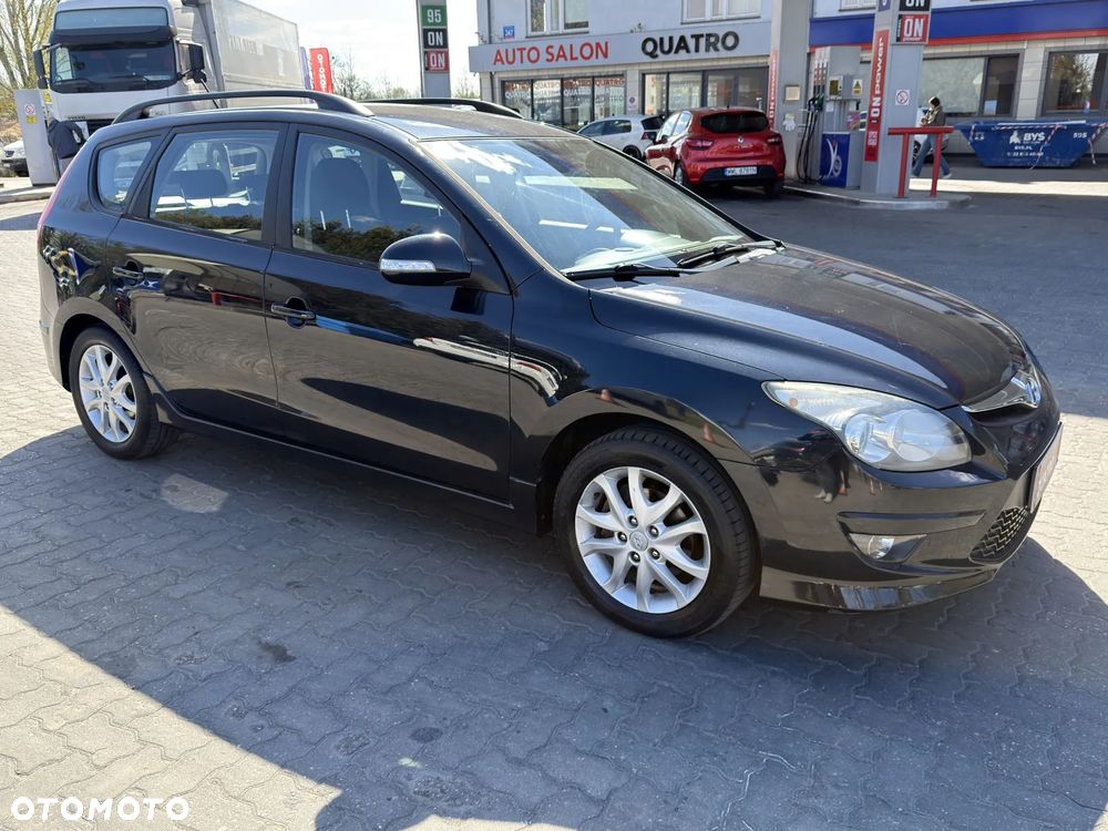 Hyundai i30 1.6 Comfort EU5 - 2