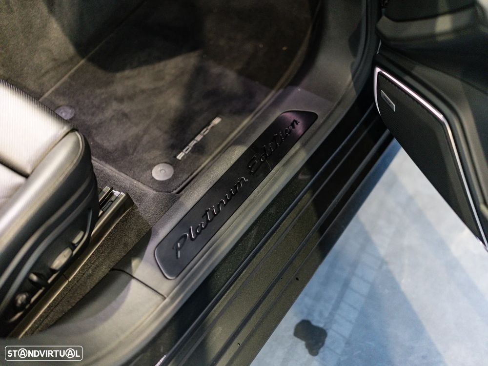 Porsche Panamera Sport Turismo 4 E-Hybrid Platinum Edition - 51