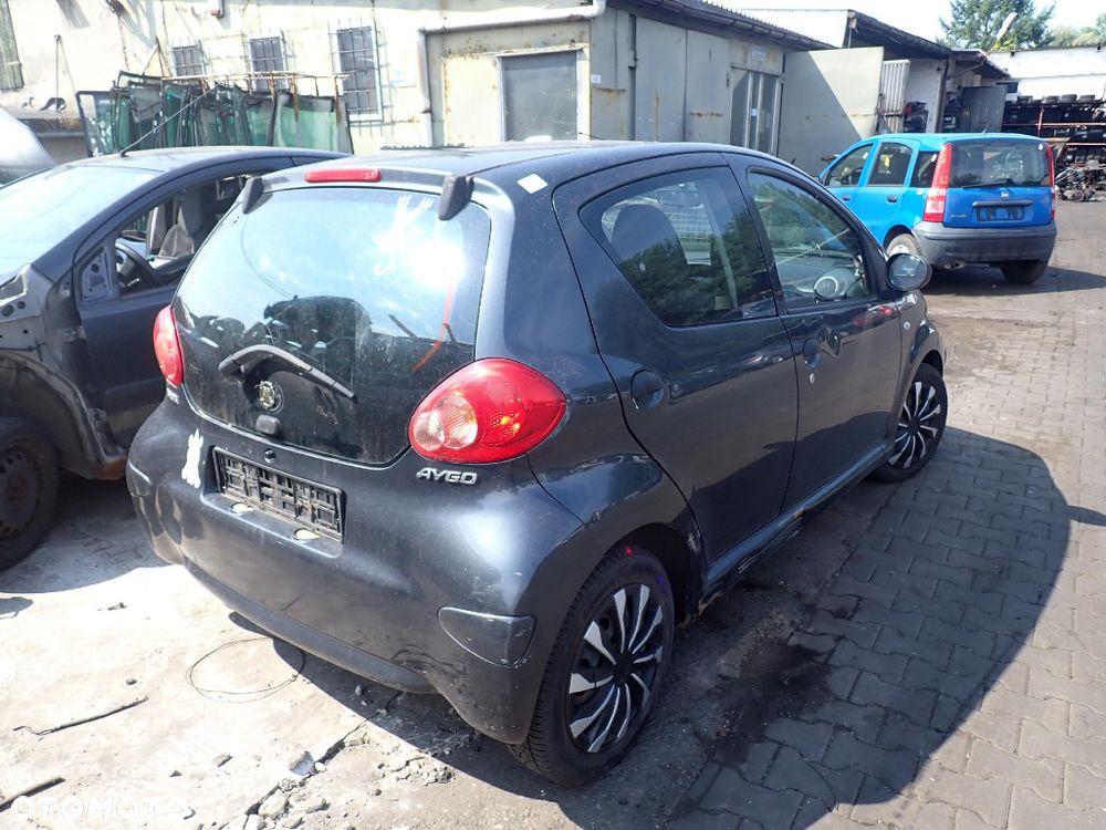 CZĘŚCI - Toyota Aygo I 1,0 67KM 1KR-FE 1KR-B52 HB 5D 5B lakier 1E0 2008r. INDEX - 10223 - 3