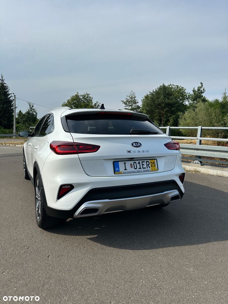Kia XCeed - 13