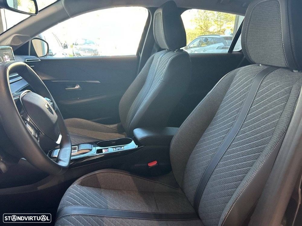 Peugeot 208 1.2 Hybrid Allure e-DCS6 - 9