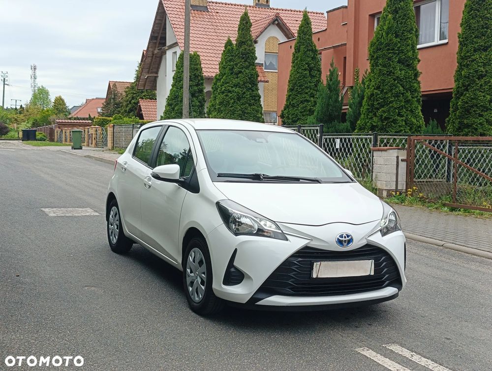 Toyota Yaris 1.5 Premium - 25