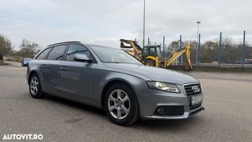 Audi A4 - 1