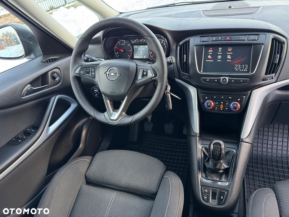 Opel Zafira 2.0 D (CDTI ecoFLEX) Start/Stop Active - 28