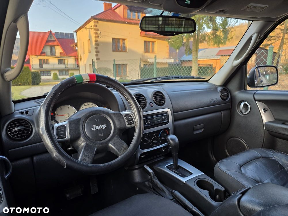 Jeep Cherokee 2.8 CRD Automatik Limited - 15
