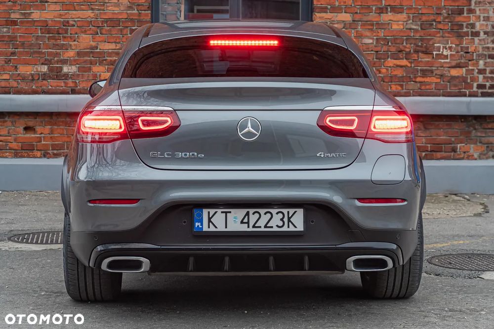 Mercedes-Benz GLC 300 e 4-Matic AMG Line - 6
