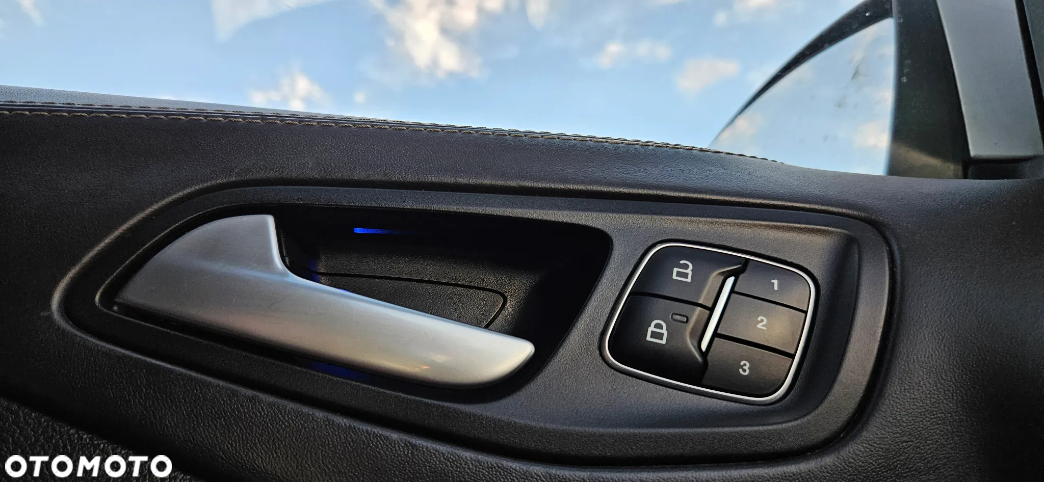 Ford Kuga 2.0 TDCi 2x4 Vignale - 23