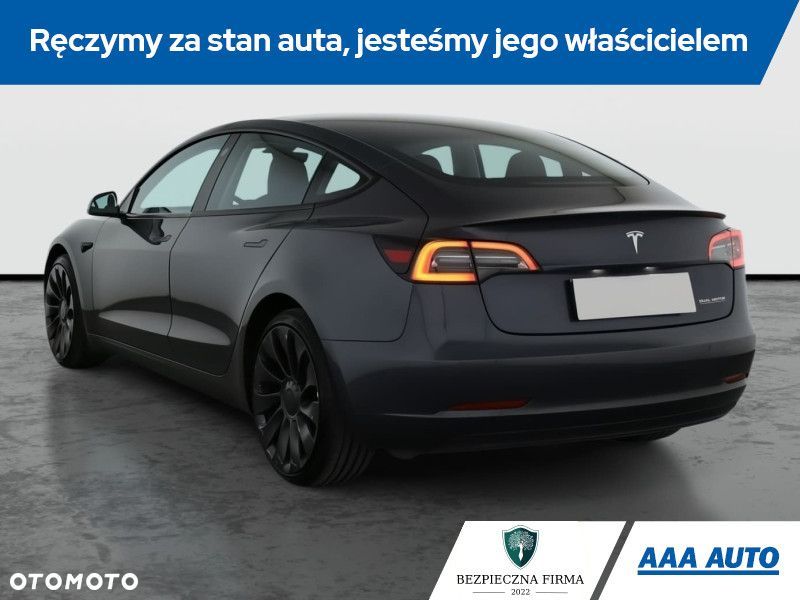 Tesla Model 3 - 6
