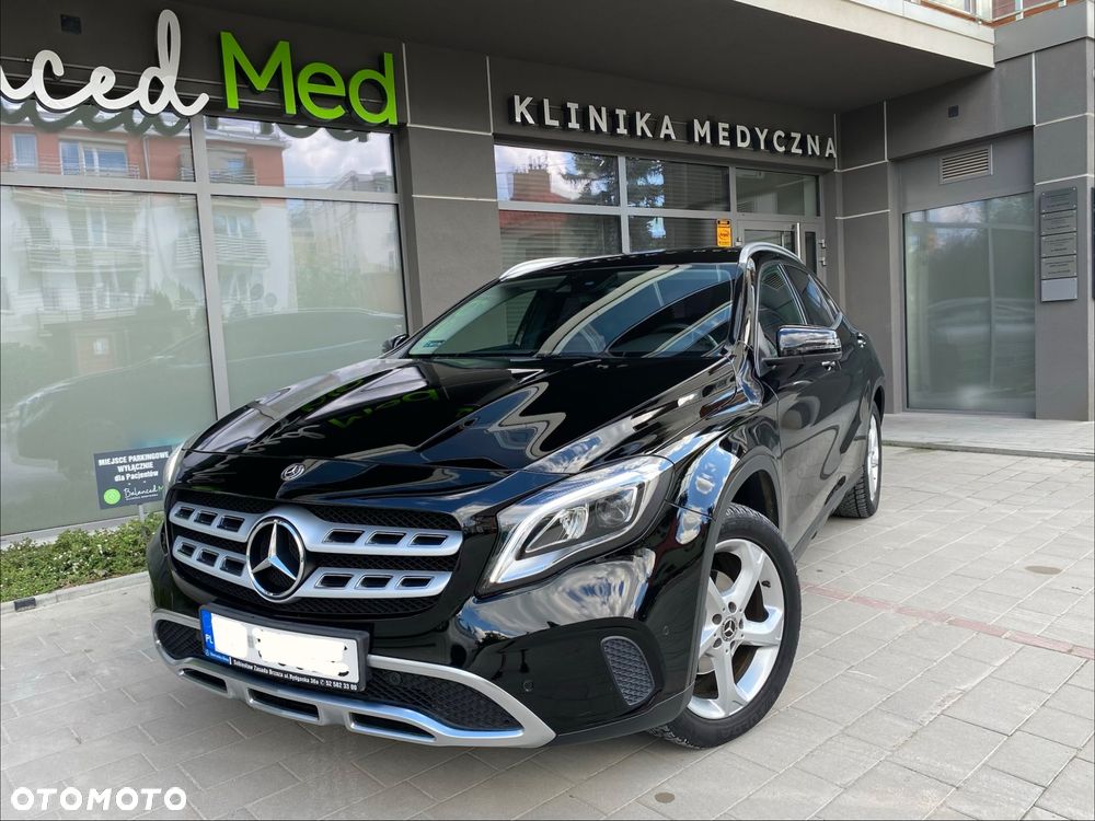 Mercedes-Benz GLA 200 7G-DCT Urban - 1