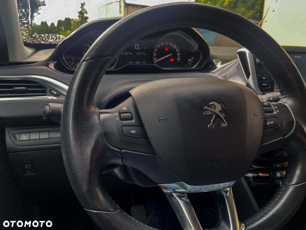 Peugeot 2008 - 29