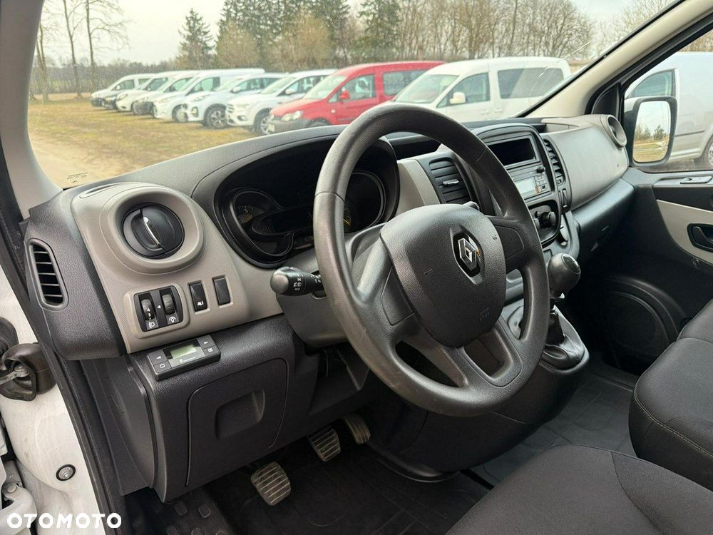 Renault Trafic - 17