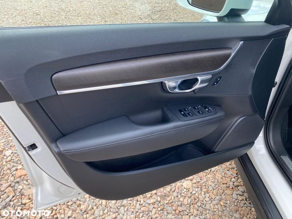 Volvo V90 D5 AWD Momentum - 9
