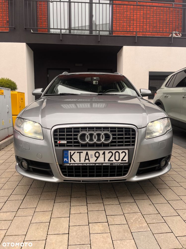 Audi A4 Avant - 4