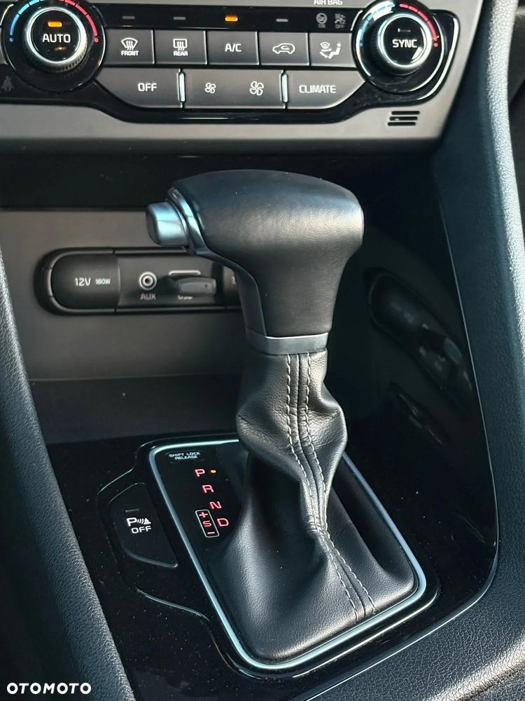 Kia Niro 1.6 GDI Hybrid L - 23