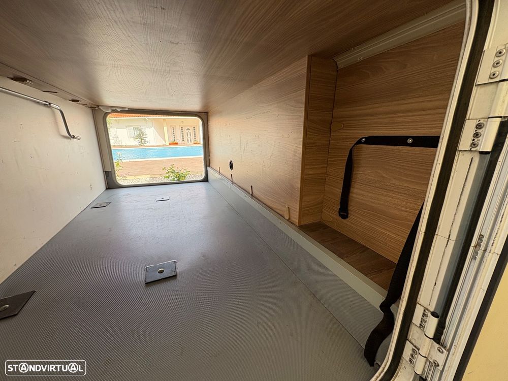 Burstner Aviano Aviano 727 cama central - 50