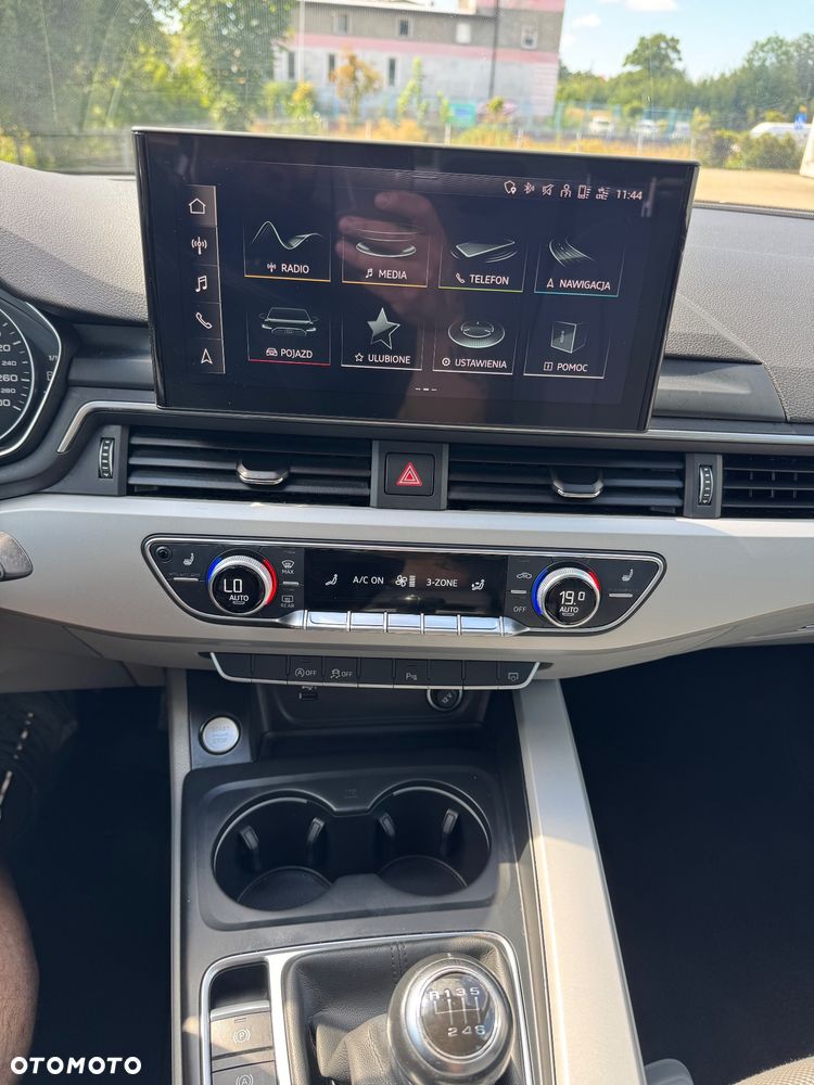 Audi A4 Limousine 35 TFSI mHEV - 11