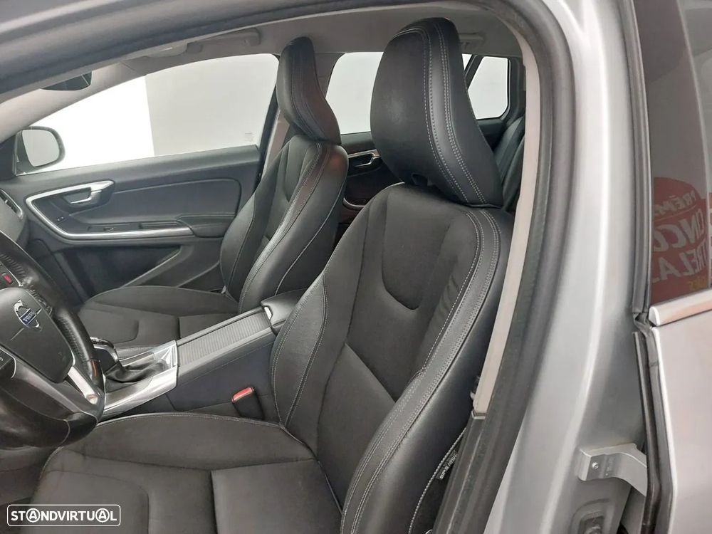 Volvo V60 - 11