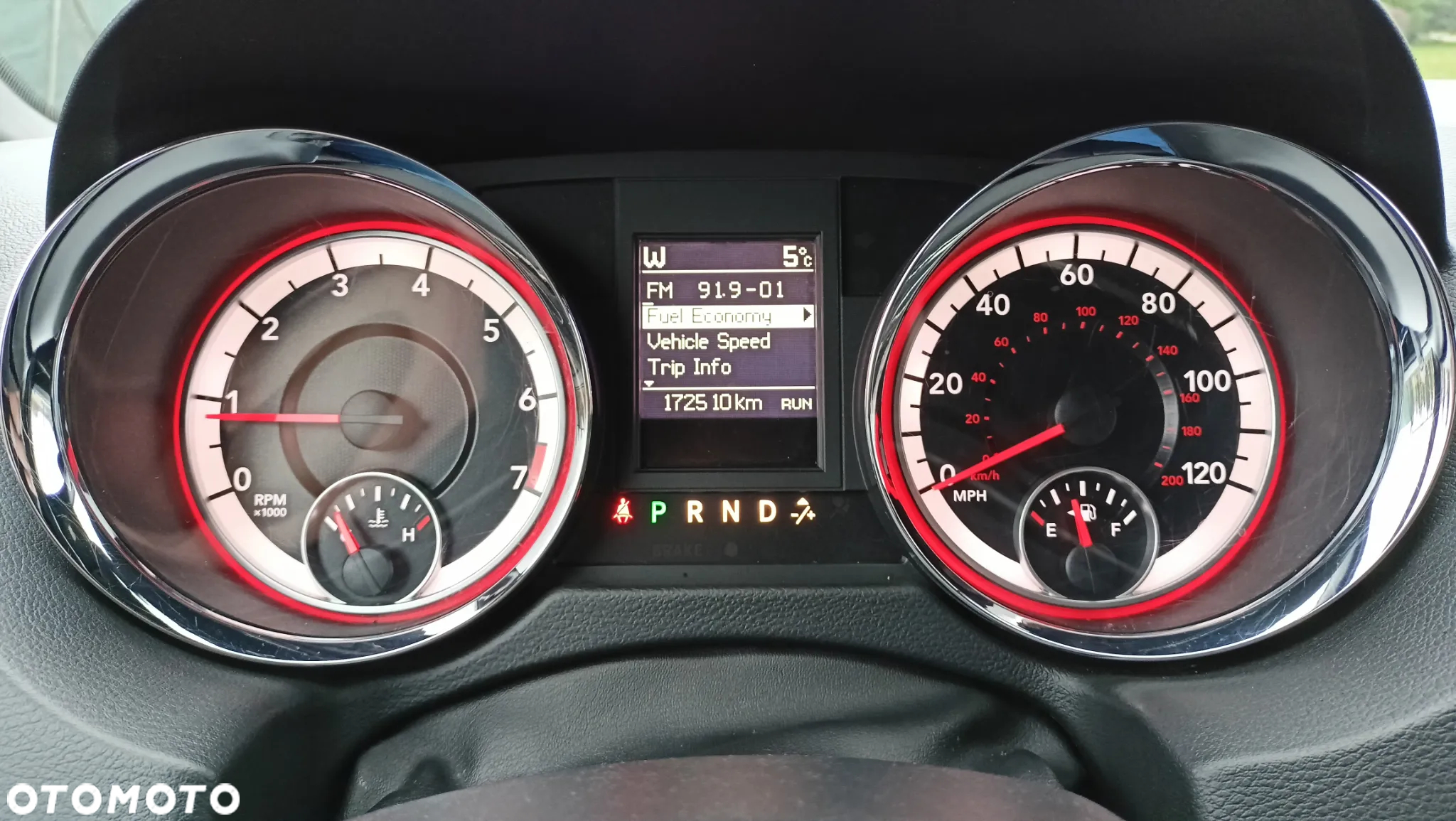 Dodge Grand Caravan - 16