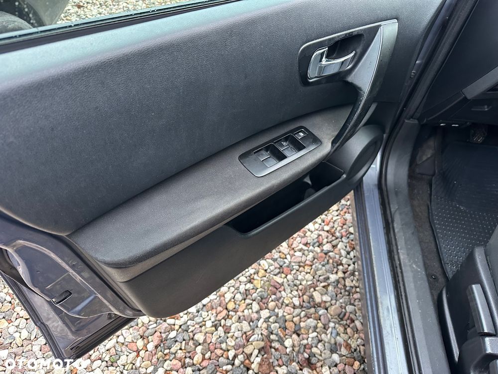 Nissan Qashqai 1.6 visia - 16