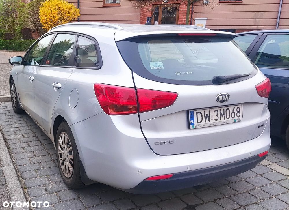Kia Ceed 1.6 CRDi M - 3